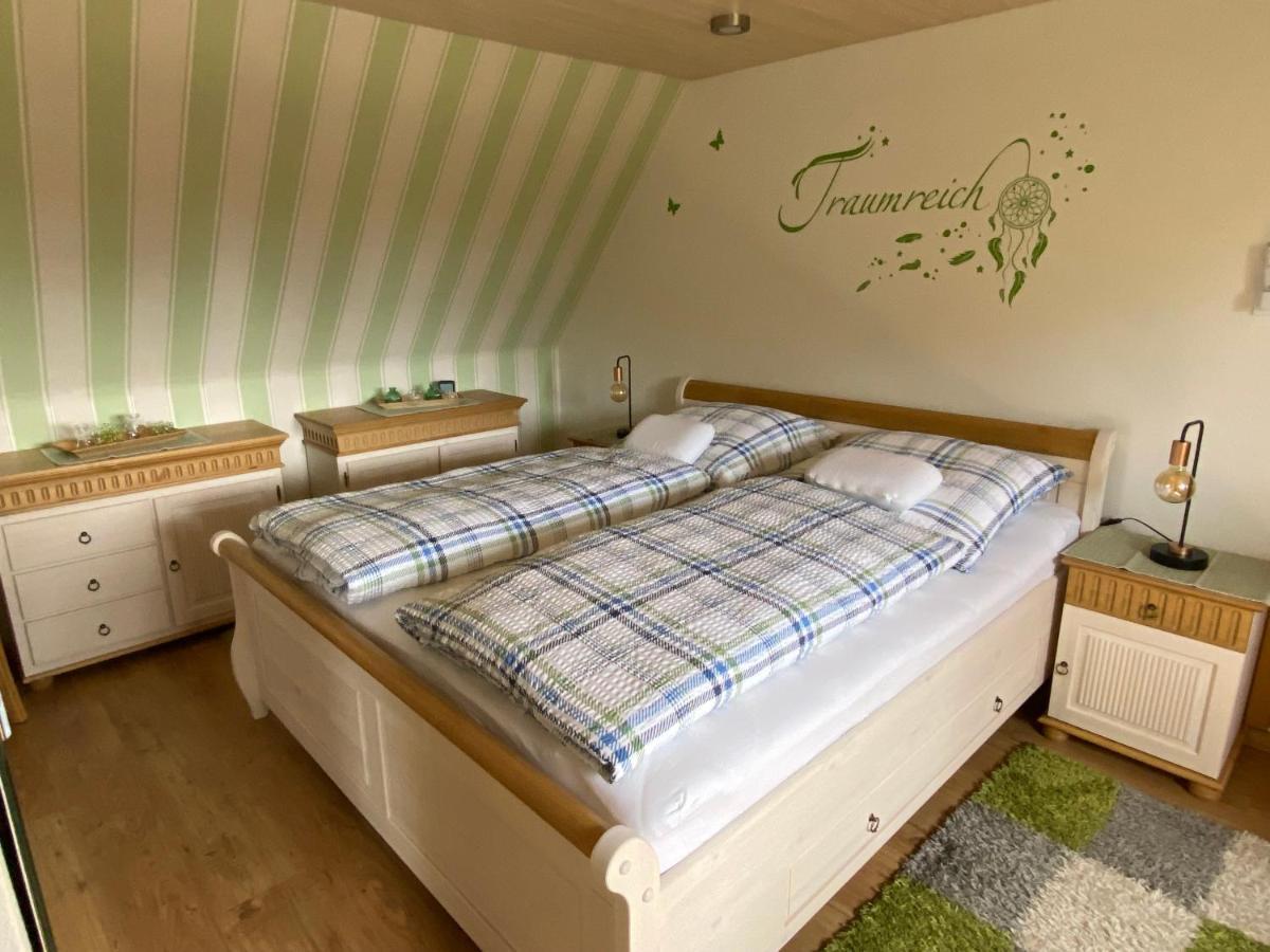 רצבורג Ferienwohnung Roepersberg מראה חיצוני תמונה